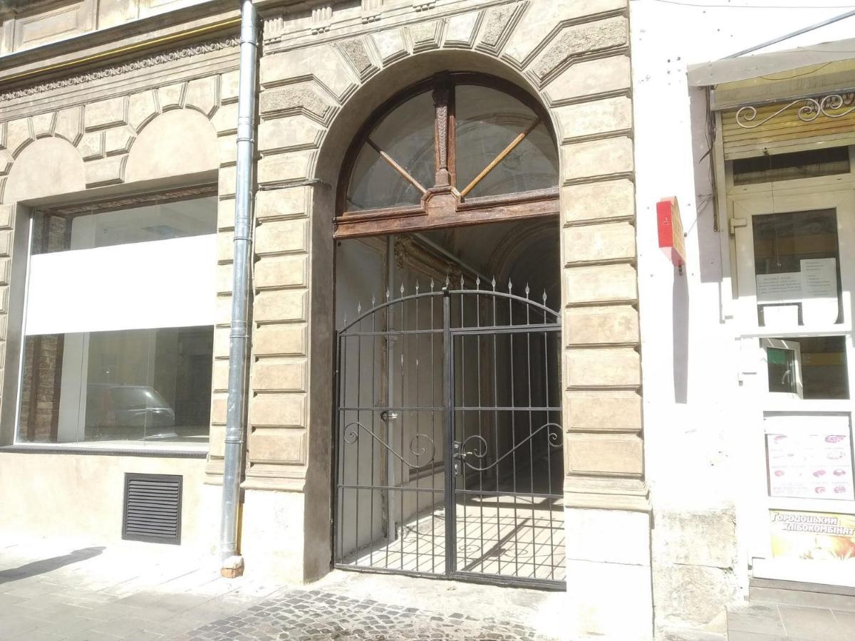 Family Stay In Lviv Luaran gambar